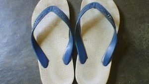 Sejarah Sandal Jepit Atau Sandal Jepang