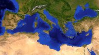 Laut tengah dilihat dari satelit