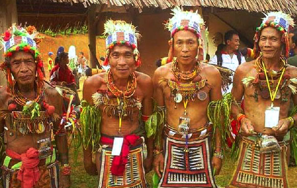 Kepercayaan suku Mentawai