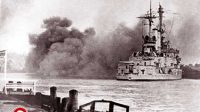 Kapal Jerman Schleswig Holstein2C menembak Westerplatte