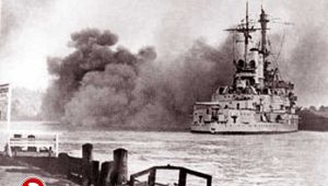 Kapal Jerman Schleswig Holstein2C menembak Westerplatte