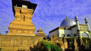 Masjid Kudus perpaduan budaya lokal dan budaya Islam