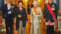 SBY mengenakan pakaian adat