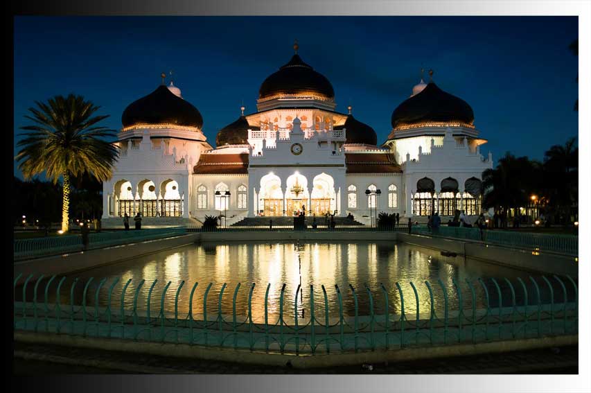 Masuknya Islam zaman kerajaan Perlak di Sumatra