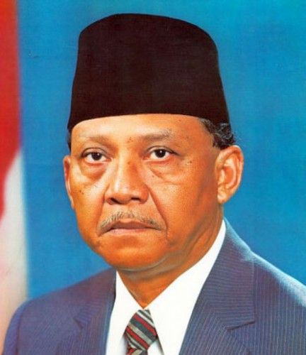 Profil Umar Wirahadi Kusumah