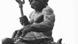 Patung Poseidon Leluhur ban 640x640 1