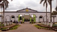Pintu gerbang Benteng Kuto Besak Palembang