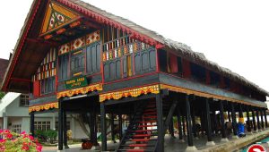 Rumah Krong Bade Rumah Adat Aceh