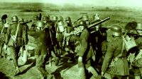tentara jerman menyeberangi sungai somme