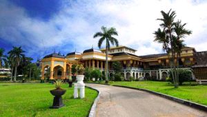 Istana Maimun
