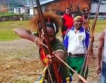 Senjata-Tradisional-Papua-Busur-dan-Panah Senjata Tradisional Papua Busur dan Panah