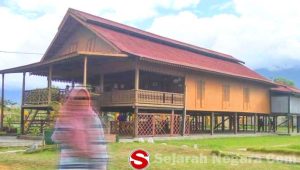 Gambar Rumah adat Palu2C Souraja sulawesi tengah