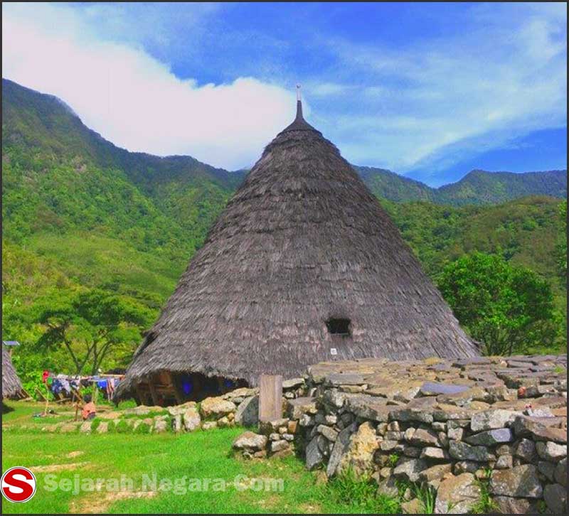 Gambar Rumah Adat NTT