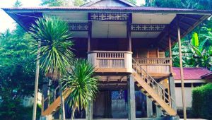 Rumah adat sulawesi utara 28Walewangko29
