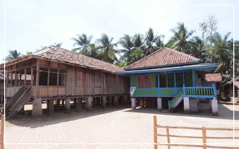 Rumah panggung adat Lampung Gambar Rumah panggung adat Lampung