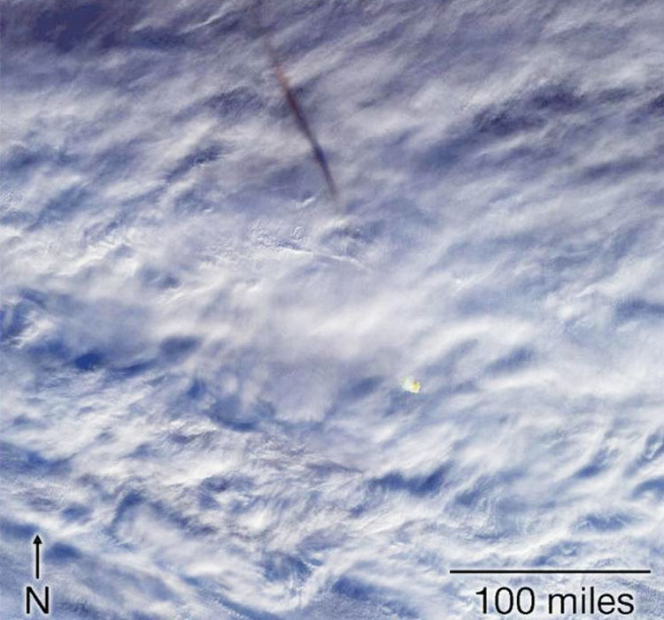 Meteor Jatuh Meledak di Atas Laut Bering