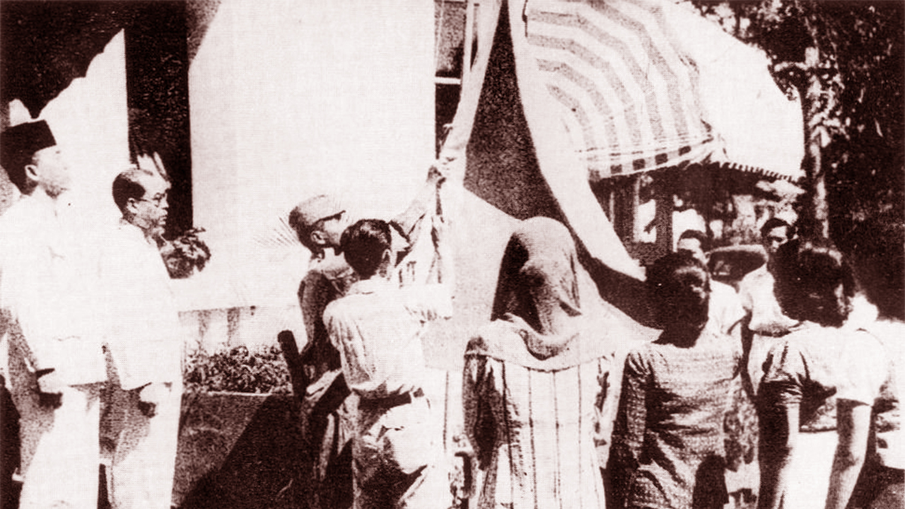 Mitos Sejarah Pengibar Pertama Sang Saka Merah Putih