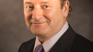 Robert C. Merton penerima Nobel Memorial Prize in Economic Science
