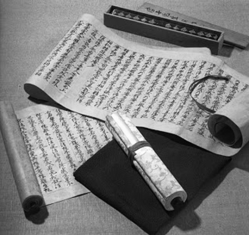 Sejarah Adanya Kertas dan Penemuan Kertas