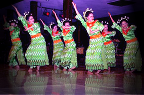 Tradisi terhadap anak suku Melayu